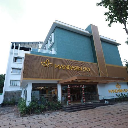 Mandarin Sky Hotel Kannur Exterior photo