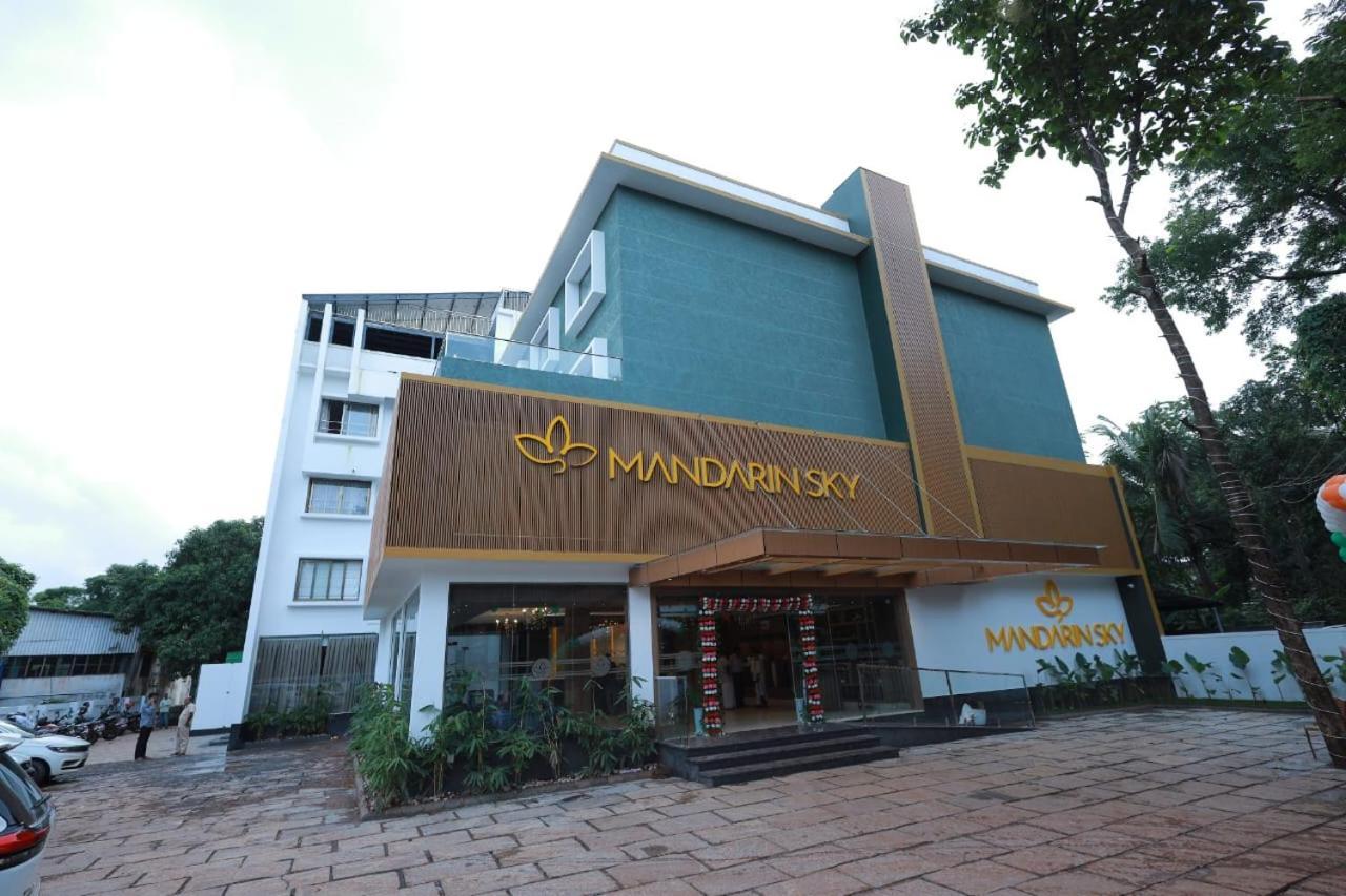Mandarin Sky Hotel Kannur Exterior photo